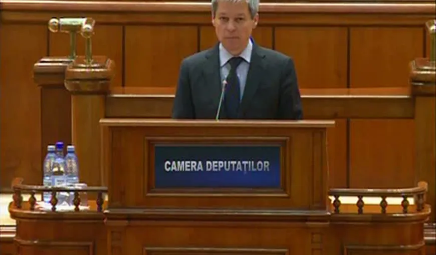 Premierul Cioloş, invitat în Parlament la dezbateri pe tema legii alegerilor locale