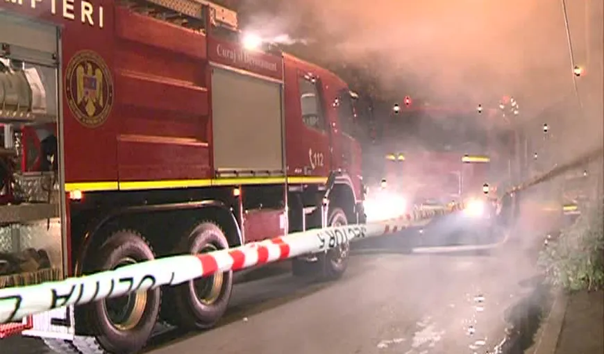 Incendiu puternic în Buzău. O bătrână a murit intoxicată