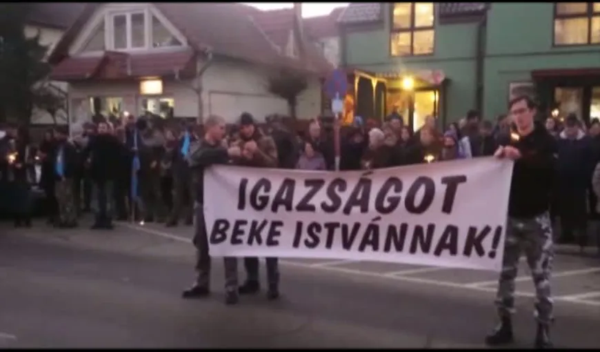 A treia zi de proteste la Târgu Secuiesc. Maghiarii sfidează autorităţile
