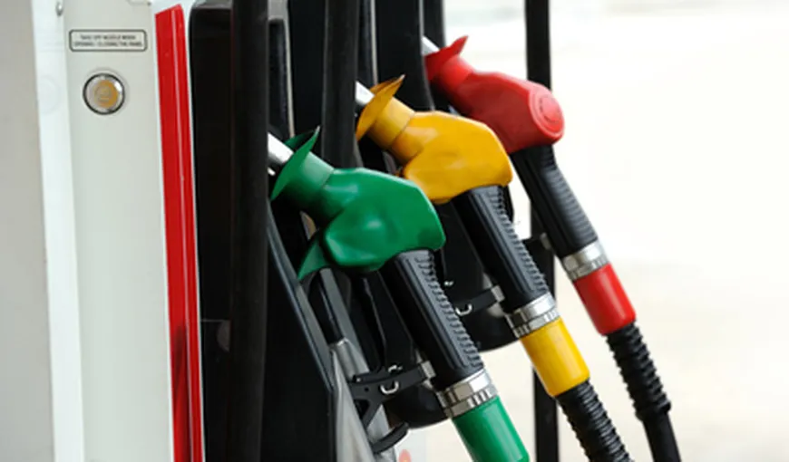 Cât vor costa benzina şi motorina de la 1 ianuarie 2016