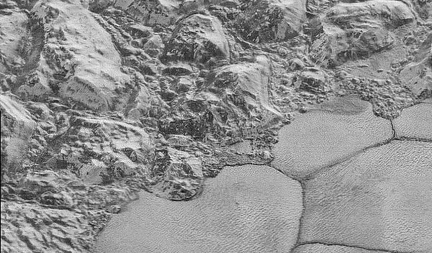 Imagini uluitoare de pe planeta Pluto. NASA a publicat noi fotografii, de înaltă rezoluţie VIDEO