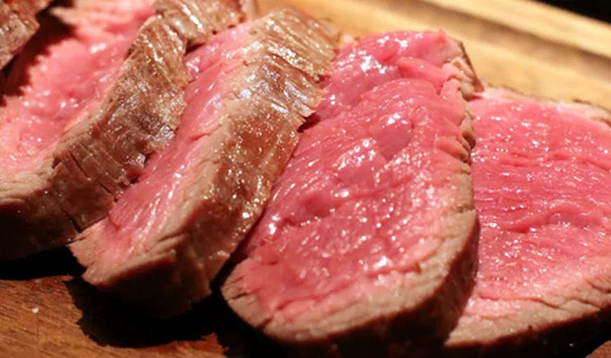 Ai grijă de sănătatea ta: Iată cu ce poţi înlocui carnea roşie