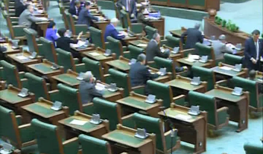 Cererea lui Klaus Iohannis, de reexaminare a legii dării în plată, a ajuns la Senat
