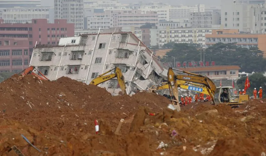 Alunecări de teren în China. Doi supravieţuitori, salvaţi după 70 de ore