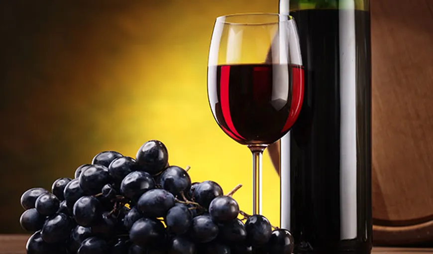 Consumul de vin creşte cu 50% în perioada sărbătorilor. Ce vin preferă românii