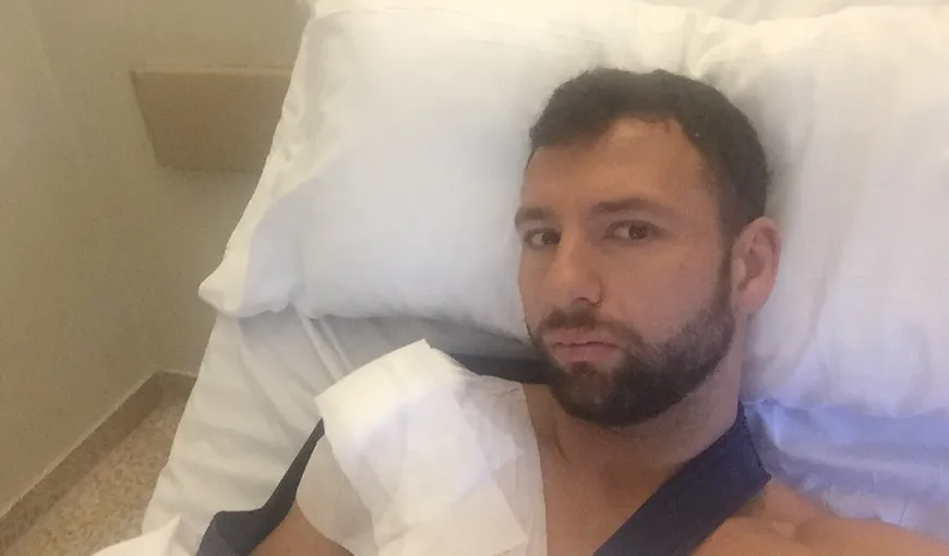 Răzvan Raţ a fost operat la umăr. Riscă să rateze EURO 2016