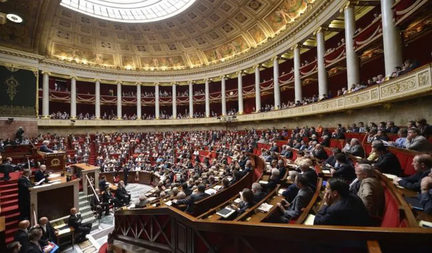 Parlamentul francez autorizează sedarea profundă a bolnavilor în stadii terminale