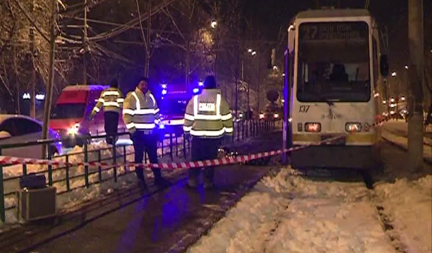 ACCIDENT GRAV în Bucureşti. Un bărbat a murit călcat de tramvai. O femeie a fost rănită VIDEO