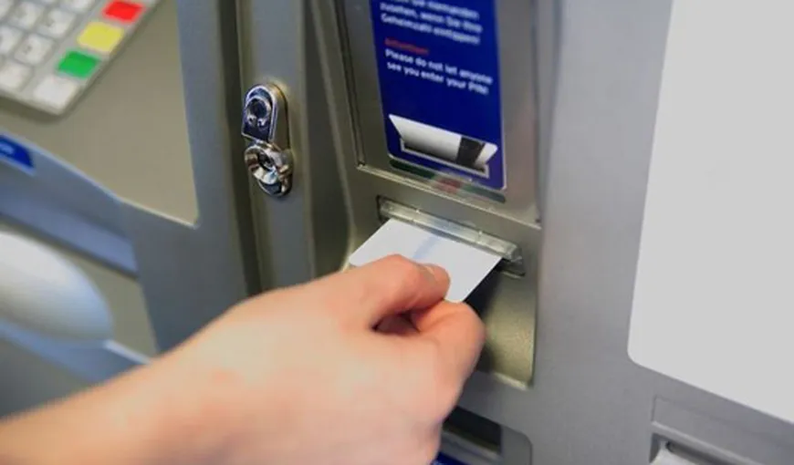Noua metodă de a fura bani din bancomate. Spărgătorii au produs pagube de sute de mii de euro