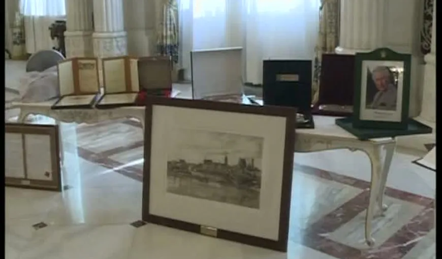 Cum arată cel mai scump cadou primit de Iohannis. Imagini de la Cotroceni cu darurile VIDEO