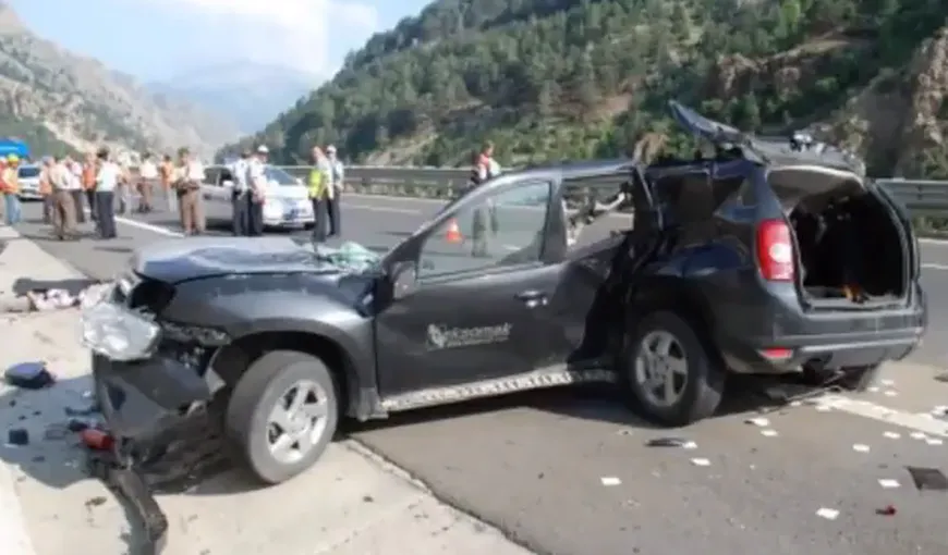 ACCIDENTE cu Dacia Duster. Cum arată maşina după impact VIDEO