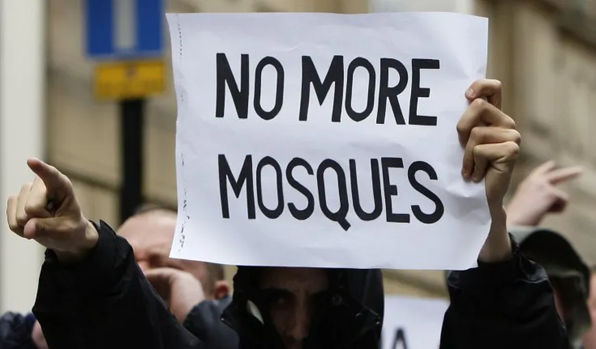 Sute de manifestanţi antiislamişti au protestat în Belgia