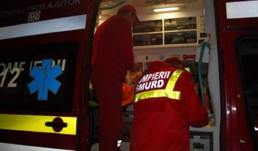 ACCIDENT RUTIER în Bucureşti. Un microbuz s-a ciocnit cu un autoturism