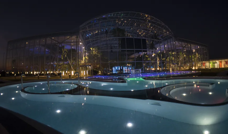 Therme Bucureşti, cel mai mare complex de relaxare cu ape termale din Europa, angajează 100 de oameni
