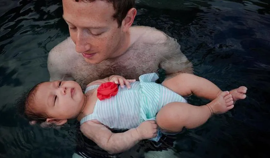 Viralul zilei: Prima lecţie de înot a fiicei lui Mark Zuckerberg