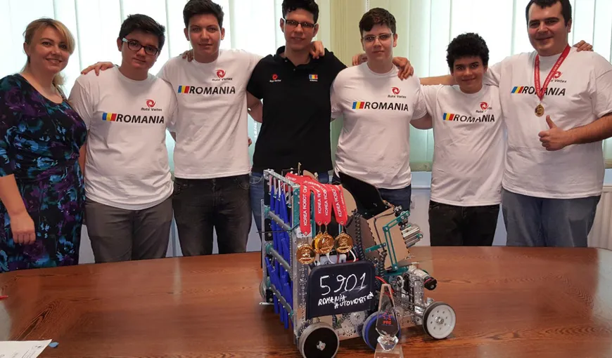 Succesul românesc în robotica globală: elevii de liceu care au cucerit Asia