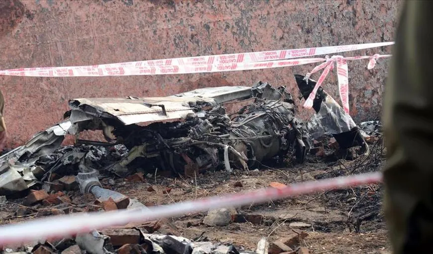 Trei persoane au murit în urma prăbuşirii unui avion