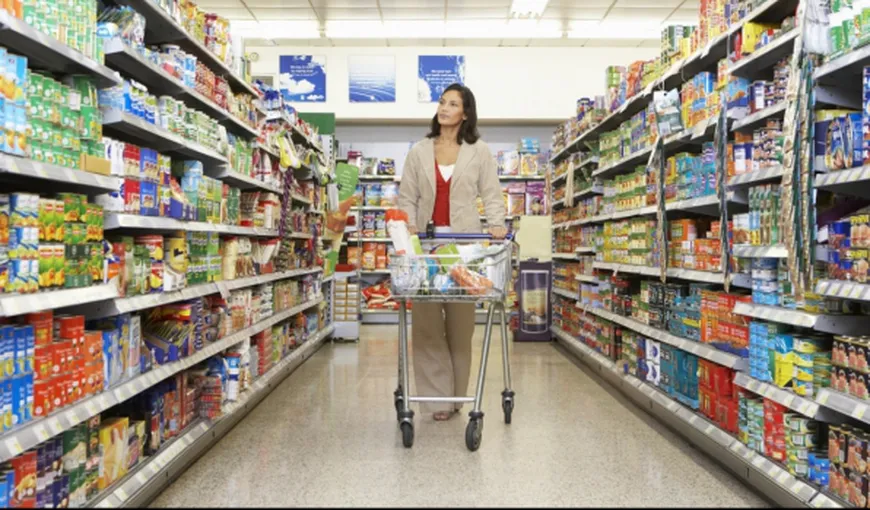 Propunere legislativă: Supermarketurile, OBLIGATE să DONEZE alimentele aflate aproape de data expirării
