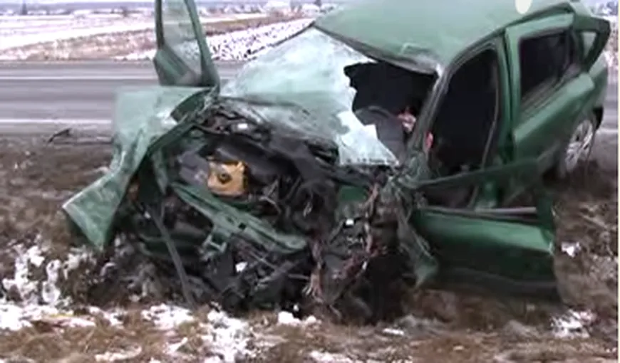 Accident rutier grav în Suceava. Un tânăr a adormit la volan şi a intrat pe contrasens