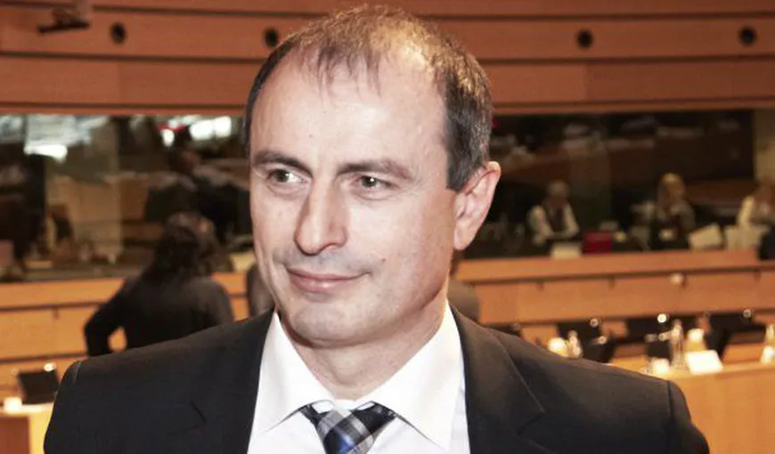 Achim Irimescu: Suntem invadaţi de laptele din UE. Ce măsuri anunţă ministrul Agriculturii