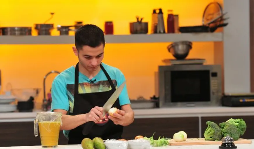 CHEFI LA CUŢITE live video: Bucătarii se întrec într-un nou show culinar. Câştigătorul va primi 30 de mii de euro