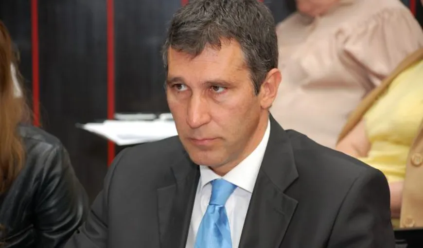 Directorul Casei de Asigurări de Sănătate Vrancea, arestat preventiv pentru luare de mită
