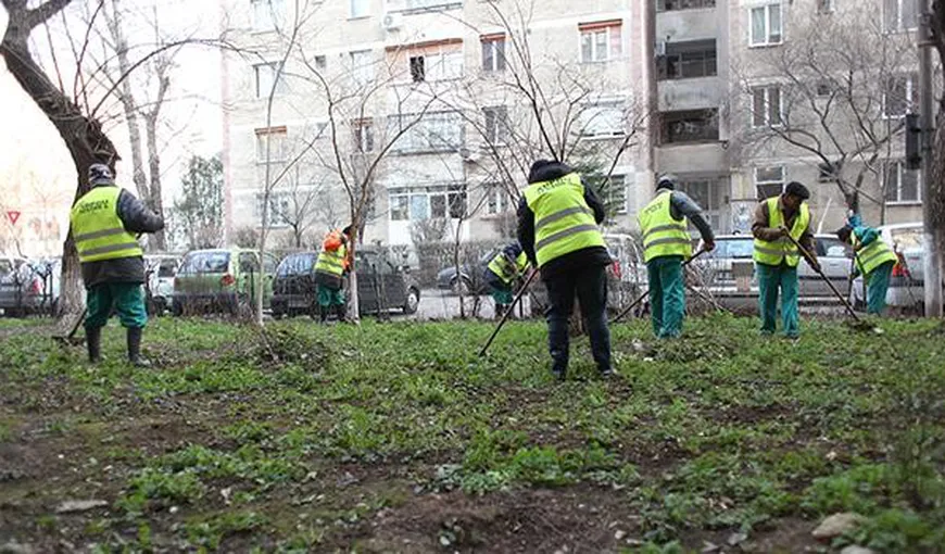 150 de utilaje şi 450 de muncitori, mobilizaţi pentru curăţenia de primăvară în sectorul 1 din Bucureşti