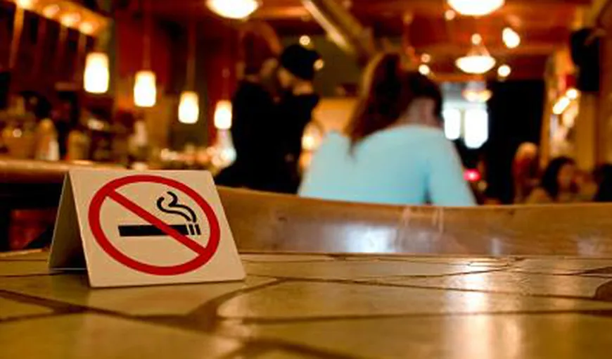 LEGEA ANTIFUMAT. De când este interzis fumatul în spaţiile publice: 16 sau 17 martie