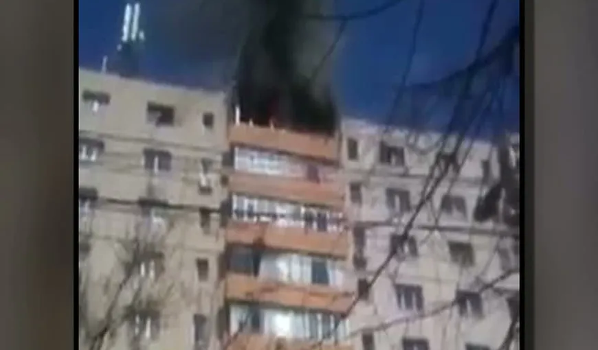 Panică într-un cartier din Ploieşti. Un incendiu a izbucnit într-un bloc cu zece etaje