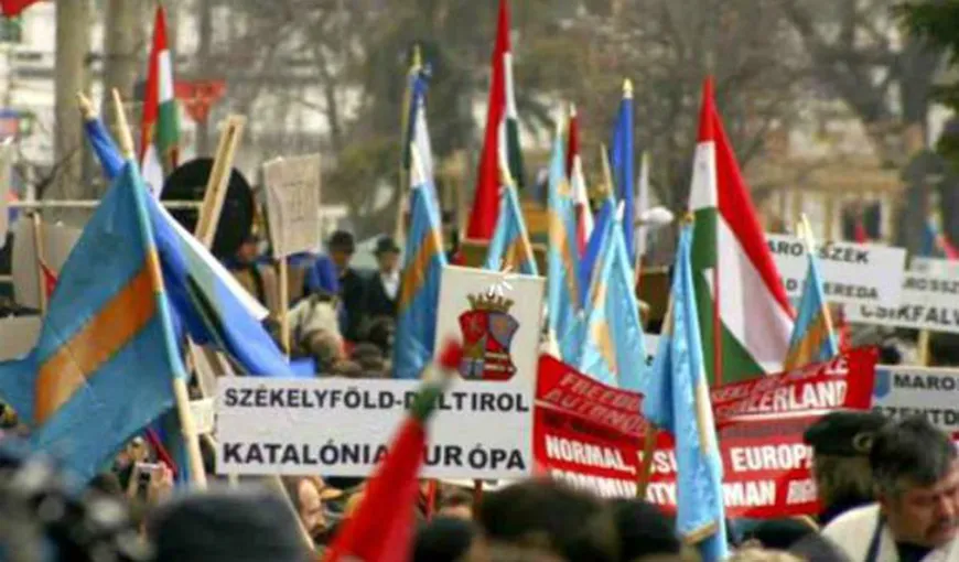 Participanţii la mitingul neautorizat al secuilor de la Târgu Mureş s-au ales cu amenzi în valoare de 70.000 de lei