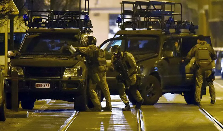 Atentat terorist „iminent”, dejucat la Paris. Poliţia a reţinut patru persoane
