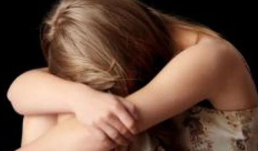 Două fete din Iaşi s-au plâns bunicii că au fost violate de concubinul mamei