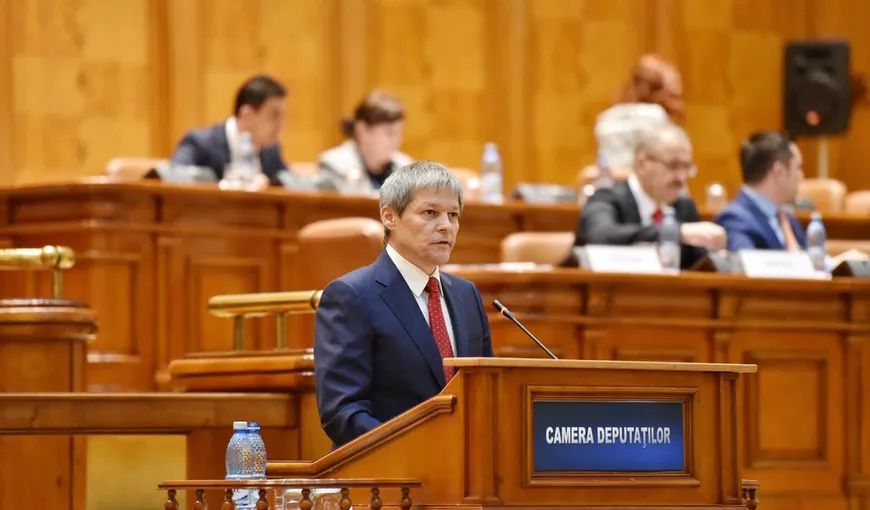 Dacian Cioloş: Ca şi alte domenii, şi învăţământul a fost politizat
