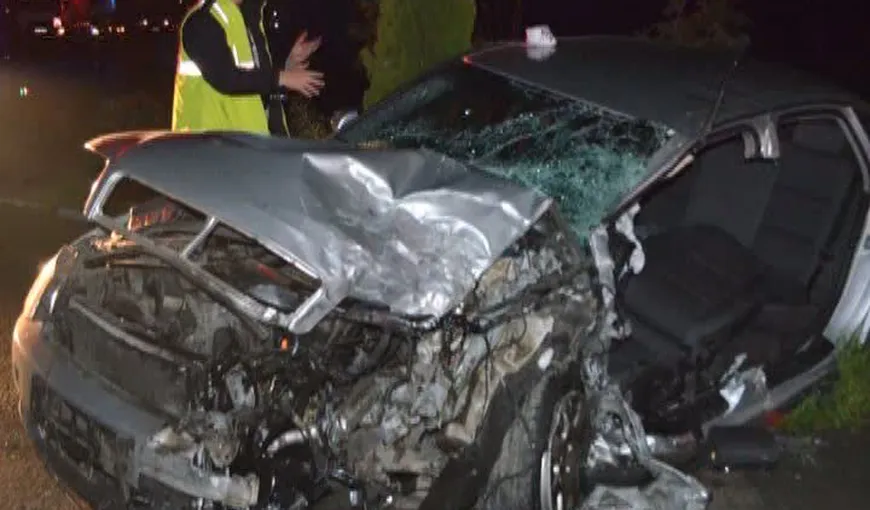 Accidente înainte de Paşte: Opt răniţi în Arad, după ce două maşini s-au ciocnit VIDEO