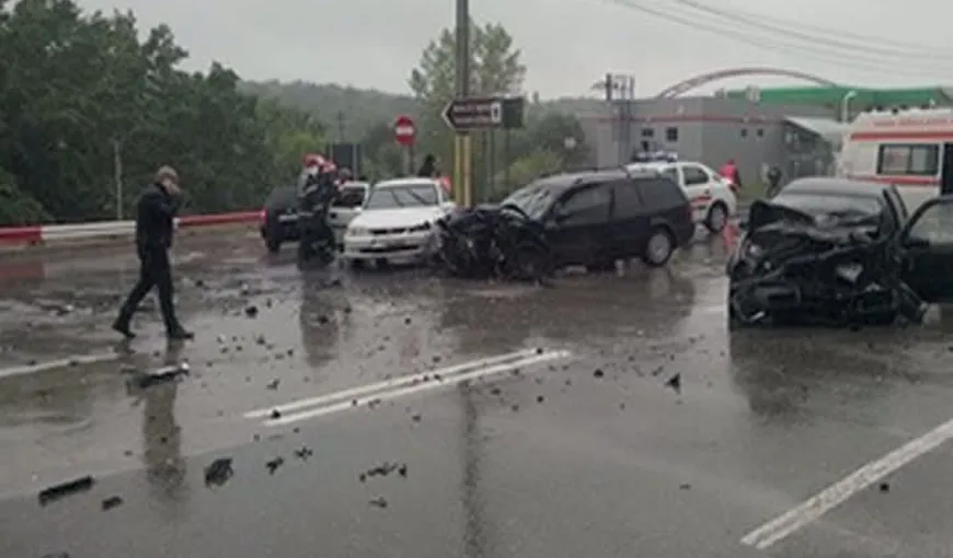 Accident grav în Cernavodă. Mai multe persoane au ajuns de urgenţă la spital