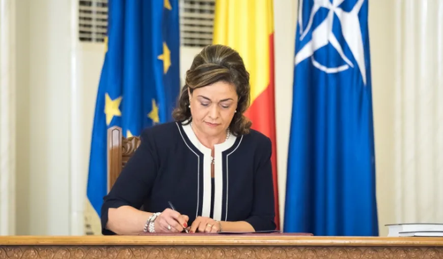 Prima reacţie a ministrului Ana Costea după demisie: Eu am cerut să-mi depun mandatul VIDEO