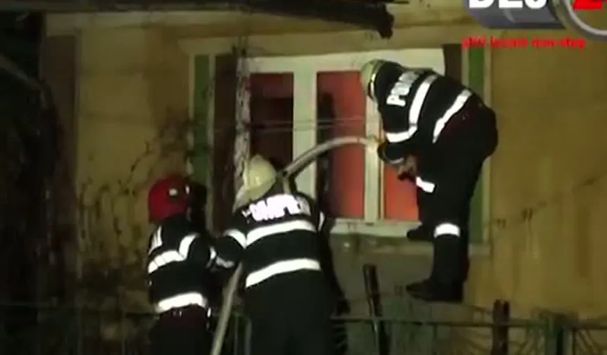 Incendiu violent în Cluj. O casă a fost făcută scrum VIDEO