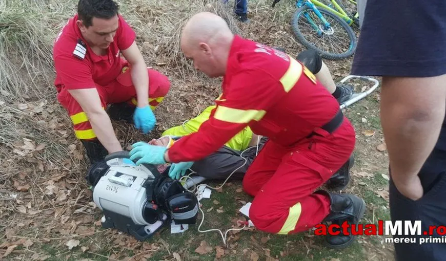 Intervenţie dificilă în Baia Mare. Un biciclist s-a rănit după ce a căzut într-o pădure VIDEO