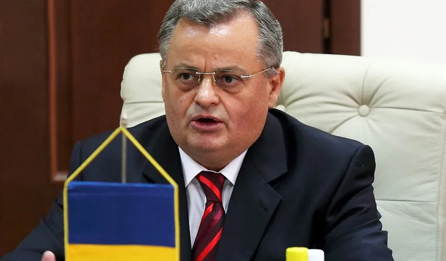 Sondaj Sociopol: Klaus Iohannis e depăşit la capitolul încredere de primarul suspendat Neculai Onţanu