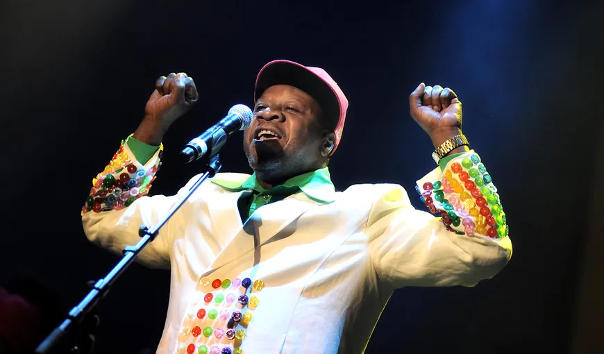 Cântăreţul Papa Wemba, o legendă a muzicii africane, a murit pe scenă, la vârsta de 66 de ani