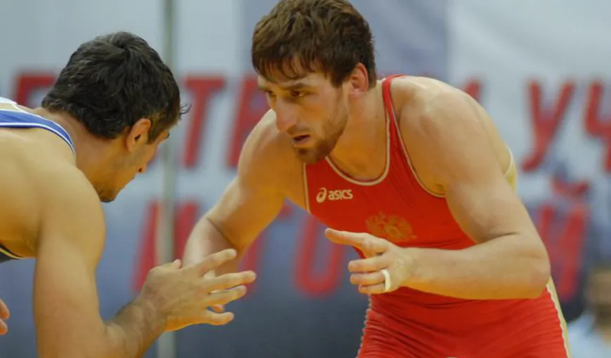 Olimpiadă: Albert Saritov, bronz pentru România la lupte libere