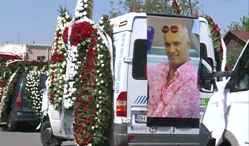 Fane Spoitoru, înmormântat ca un rege. Mii de oameni l-au condus pe ultimul drum VIDEO
