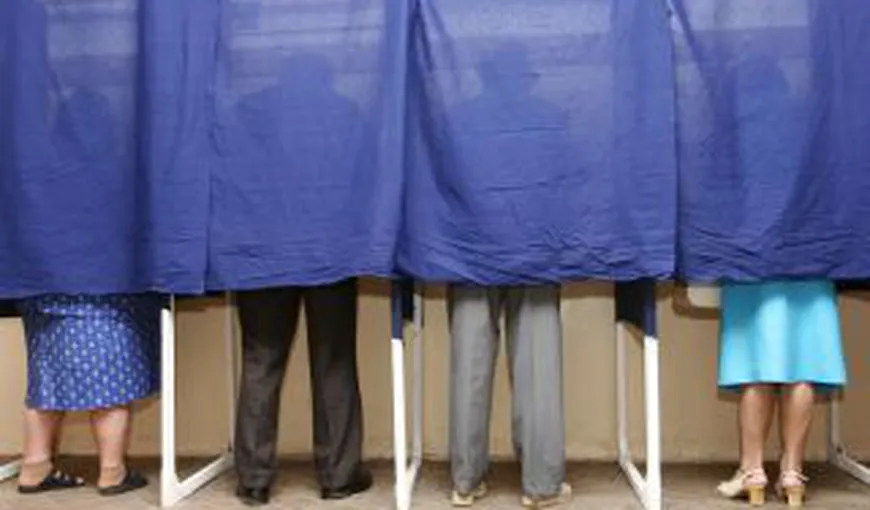 AEP: Peste 18 milioane de cetăţeni cu drept de vot au fost înscrişi în Registrul Electoral. 6000 au peste 100 de ani