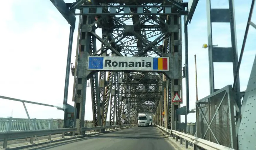Autoturismele care vor trece miercuri podul peste Dunăre în sensul Giurgiu – Ruse nu vor plăti taxa de pod