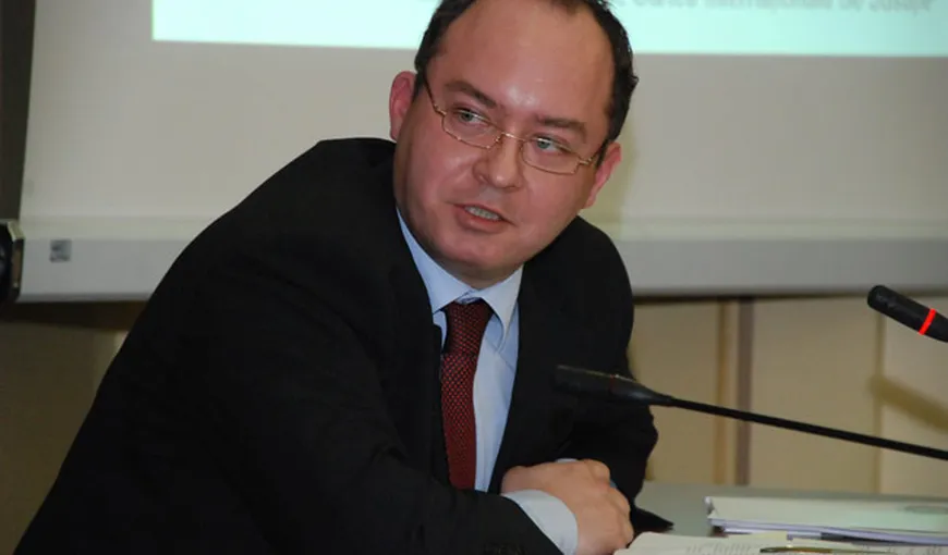 Klaus Iohannis l-a numit pe Bogdan Aurescu în funcţia de consilier prezidenţial