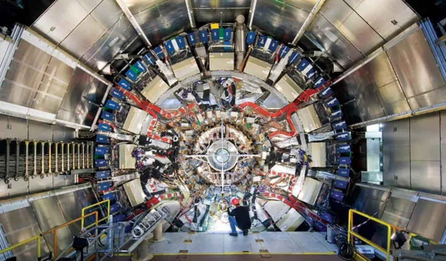 Oamenii de ştiinţă de la CERN sunt aproape de descoperirea unei noi particule