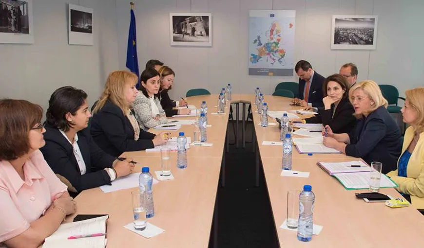 Creţu: Circa 800 de milioane de euro din fonduri UE, alocate României pentru modernizarea administraţiei publice
