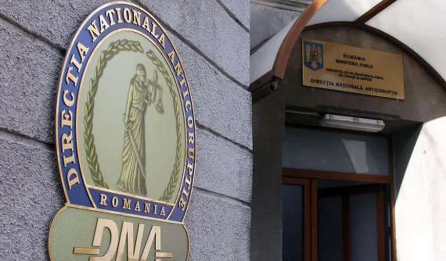 DNA: Un avocat din Bucureşti, prins în flagrant când primea 1.000 de euro