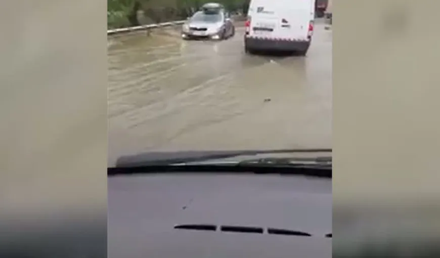 Inundaţii pe Valea Oltului, intervenţii de urgenţă