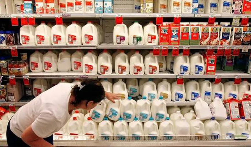 Vezi la ce trebuie să fim atenţi atunci când cumpărăm produse lactate